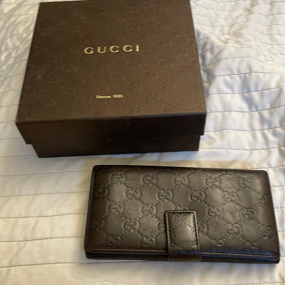 Brown guccissima gg Gucci continental wallet check book cash credit card Italy